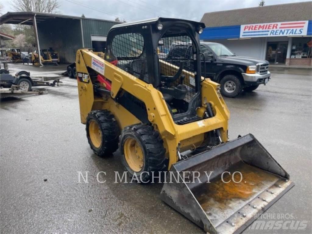 CAT 226D H1CN Skid steer mini nakladalci