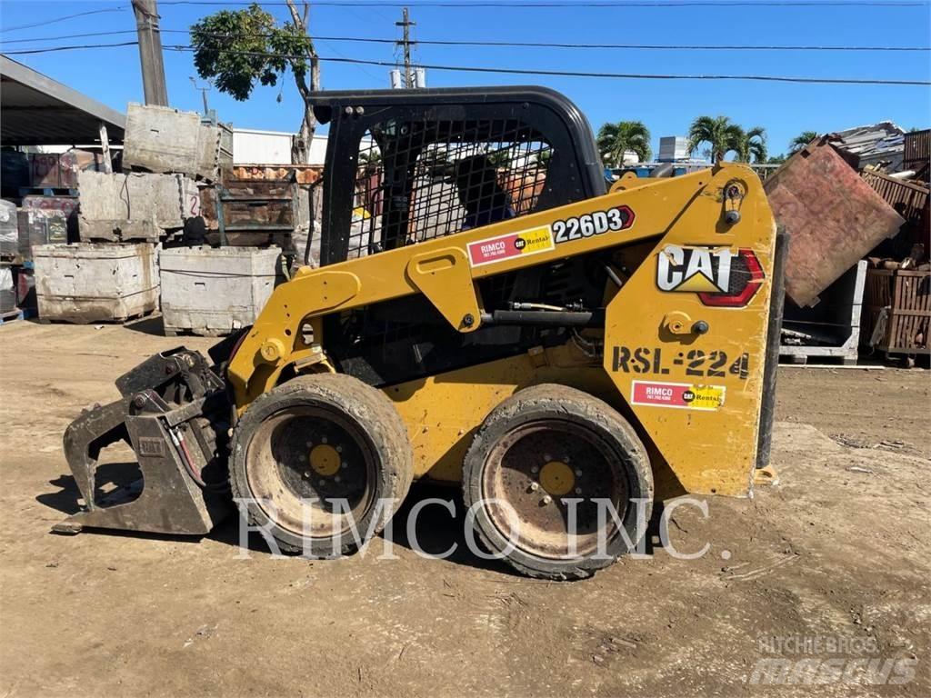 CAT 226D3 Skid steer mini nakladalci