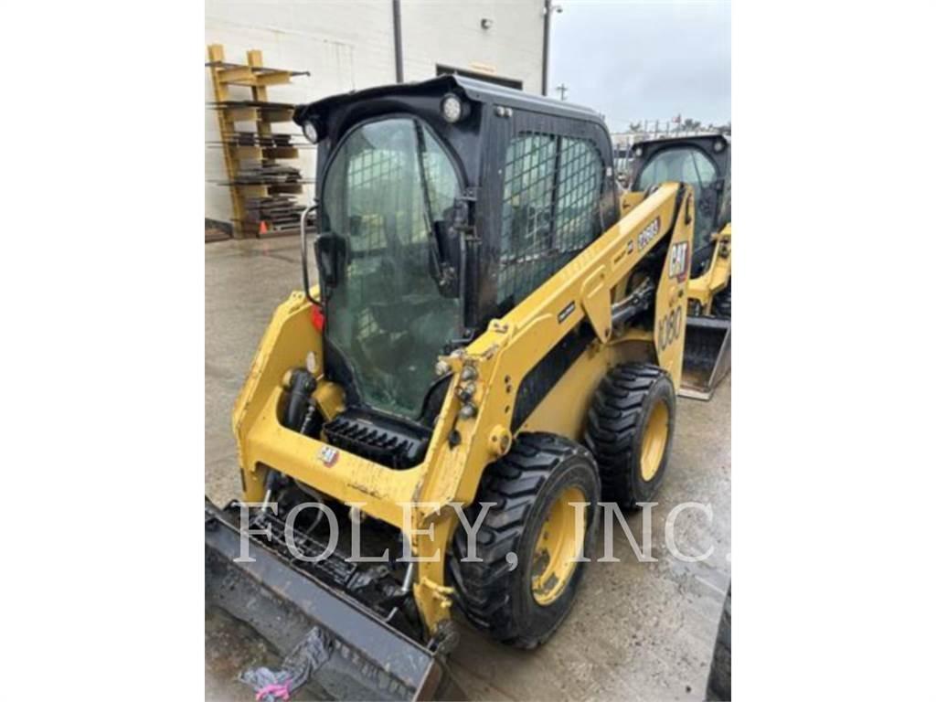 CAT 226D3 Skid steer mini nakladalci