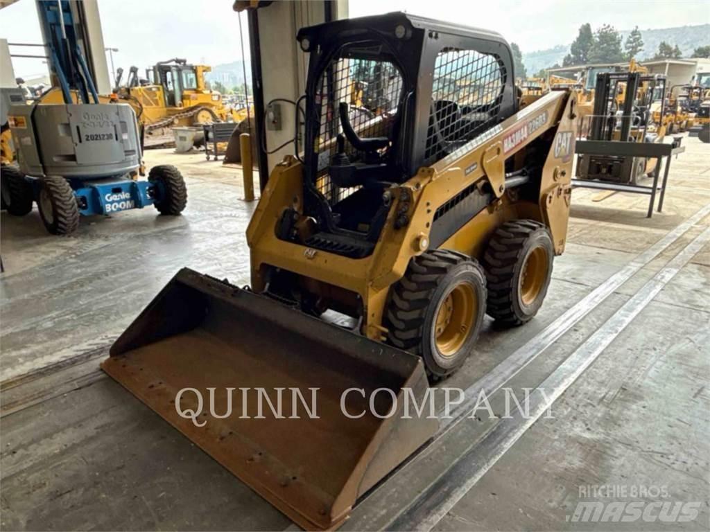 CAT 226D3 Skid steer mini nakladalci