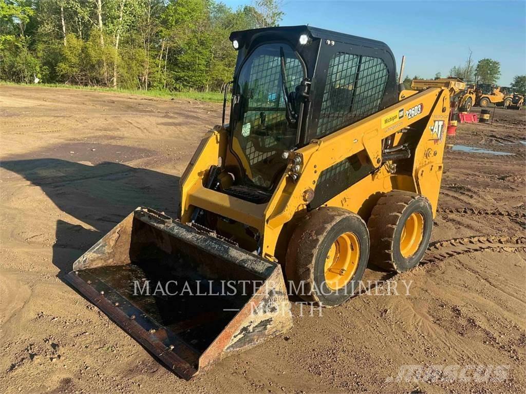 CAT 226D3 AQ Skid steer mini nakladalci