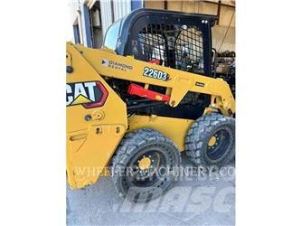 CAT 226D3 C1H2 Skid steer mini nakladalci