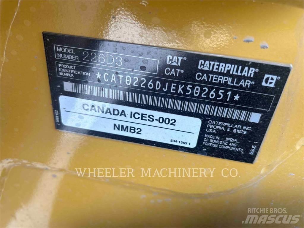 CAT 226D3 C3H2 Skid steer mini nakladalci