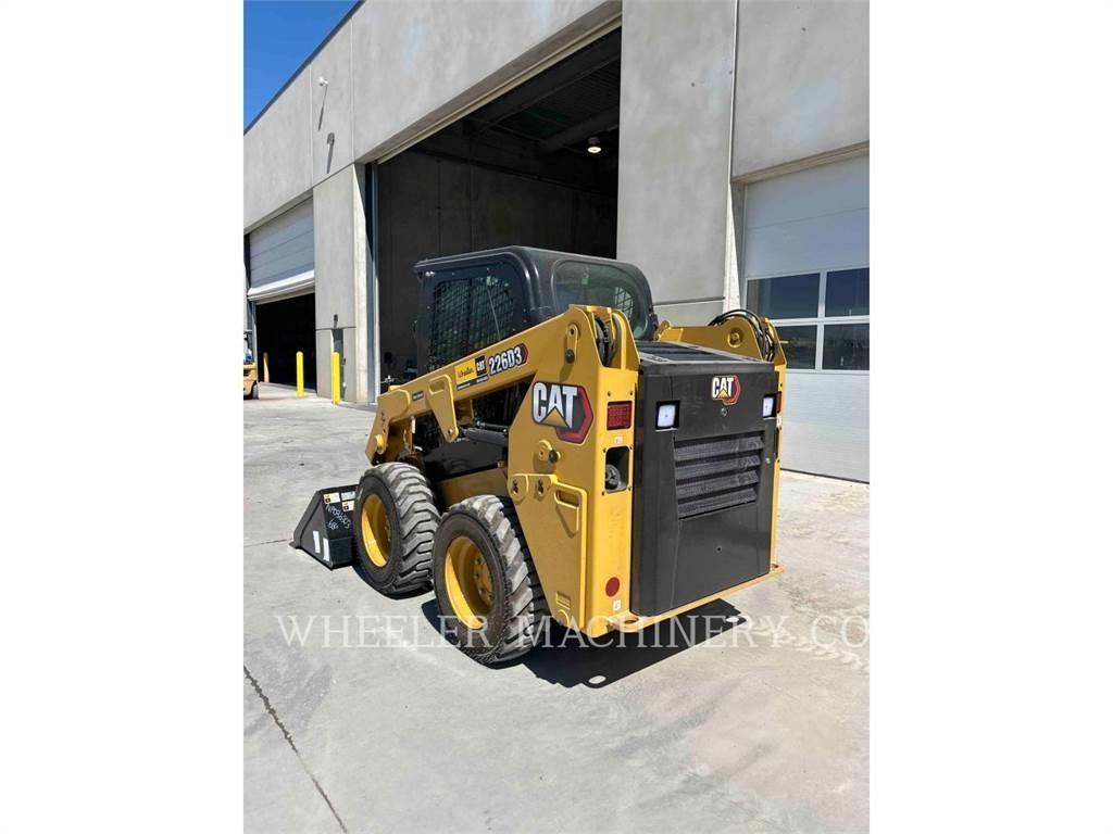 CAT 226D3 C3H2 Skid steer mini nakladalci