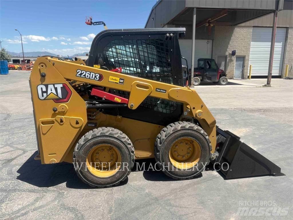 CAT 226D3 C3H2 Skid steer mini nakladalci