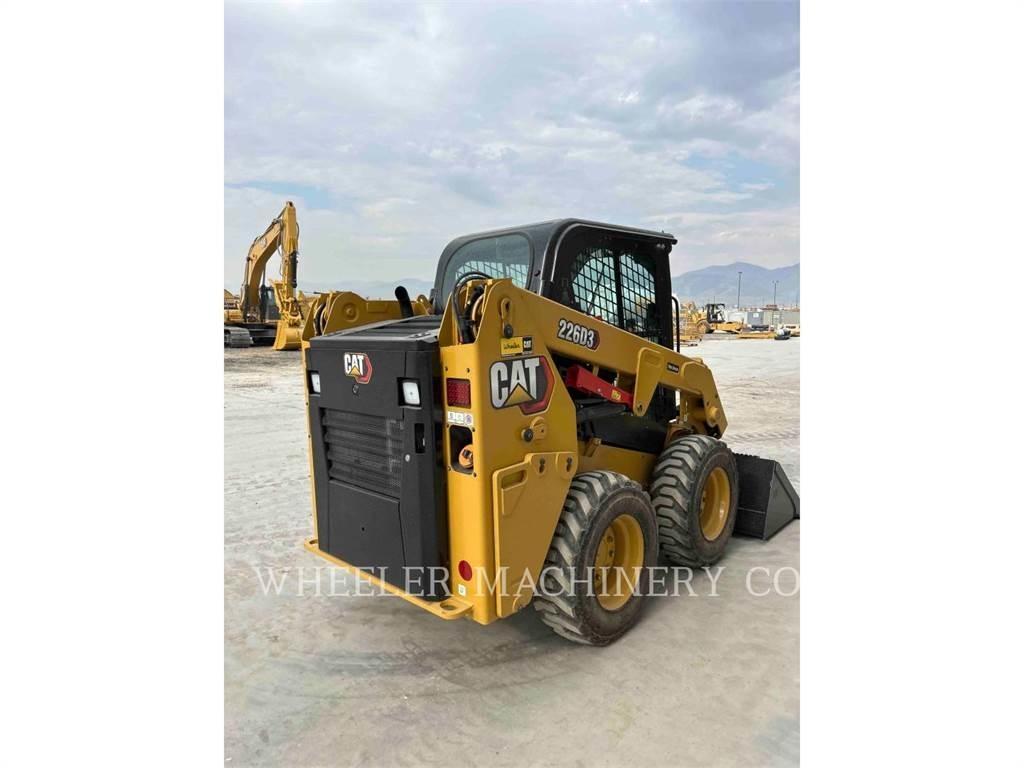 CAT 226D3 C3H2 Skid steer mini nakladalci