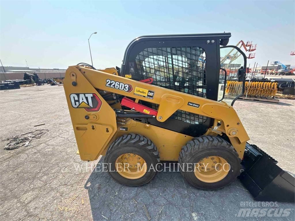 CAT 226D3 C3H2 Skid steer mini nakladalci