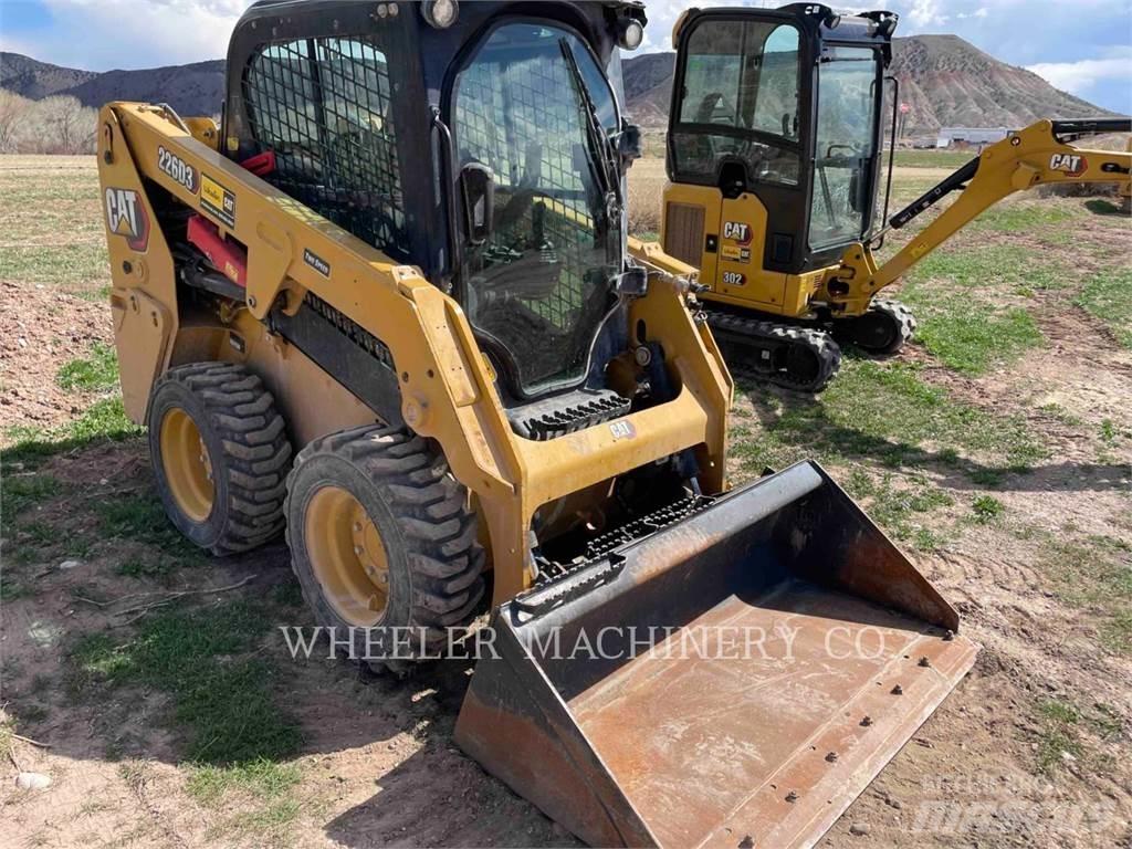 CAT 226D3 C3H2 Skid steer mini nakladalci