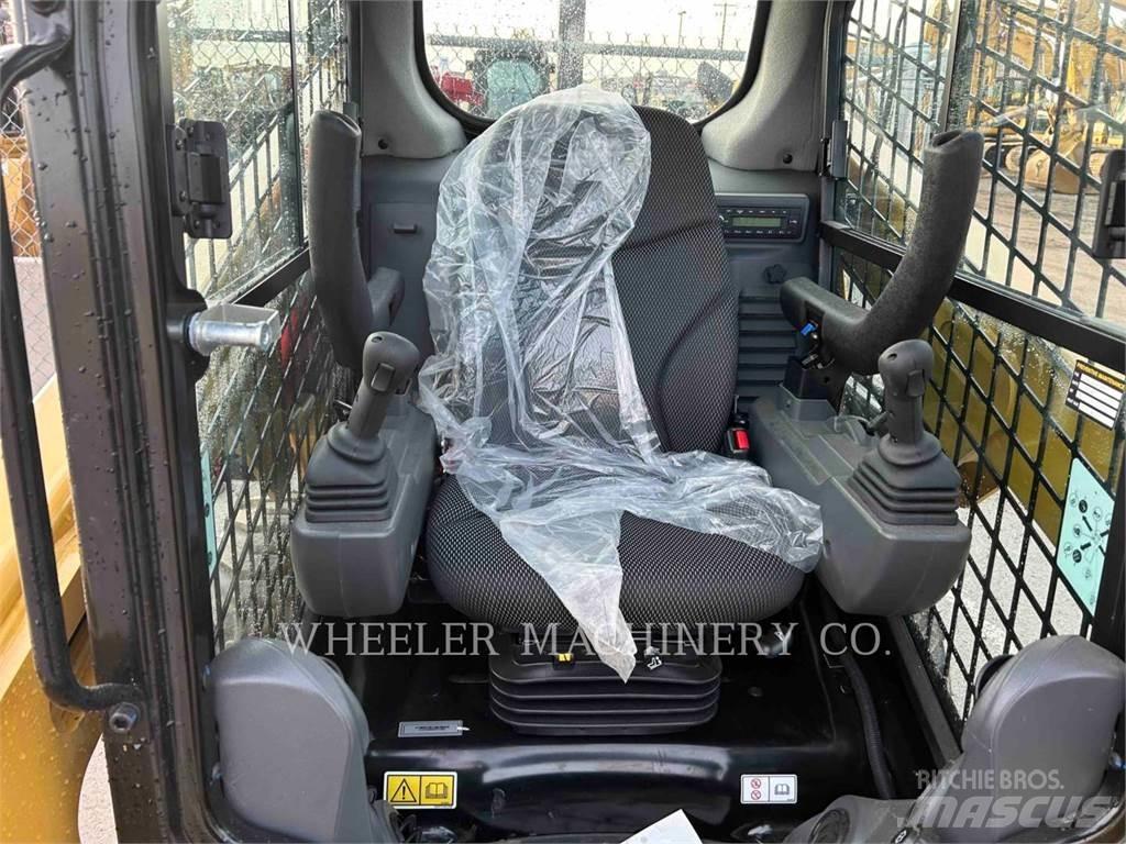 CAT 226D3 C3H2 Skid steer mini nakladalci