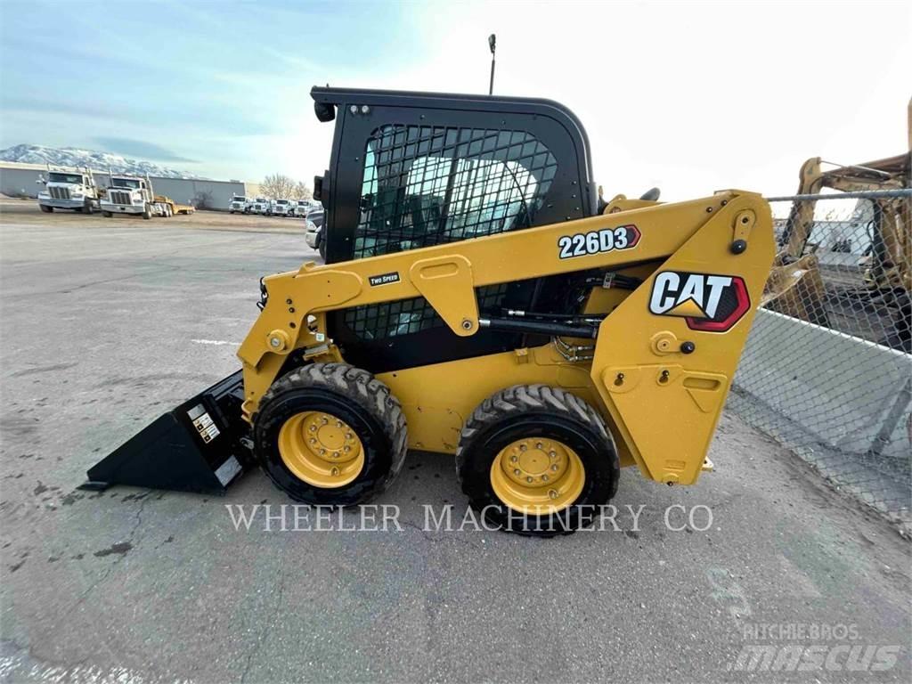 CAT 226D3 C3H2 Skid steer mini nakladalci