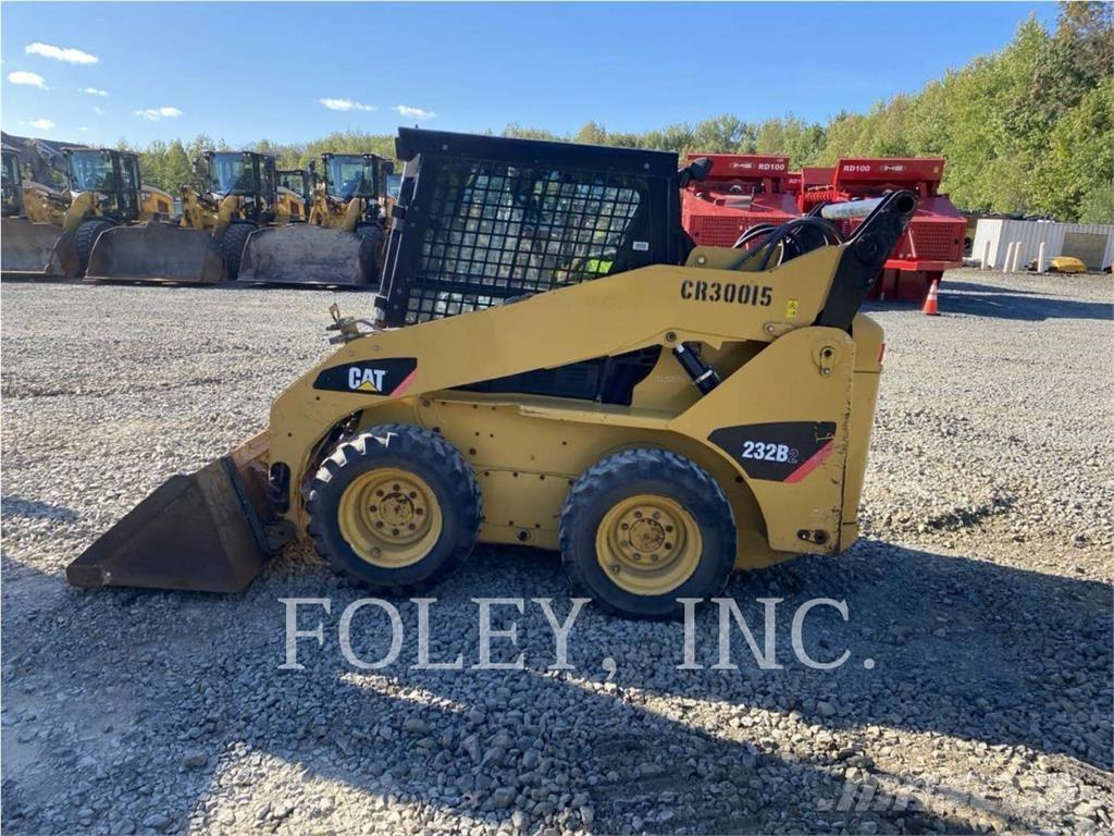 CAT 232B2 Skid steer mini nakladalci