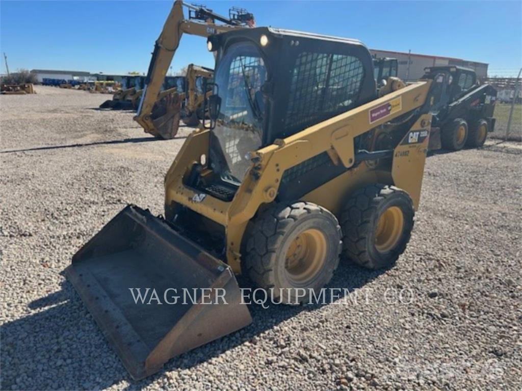 CAT 232D Skid steer mini nakladalci