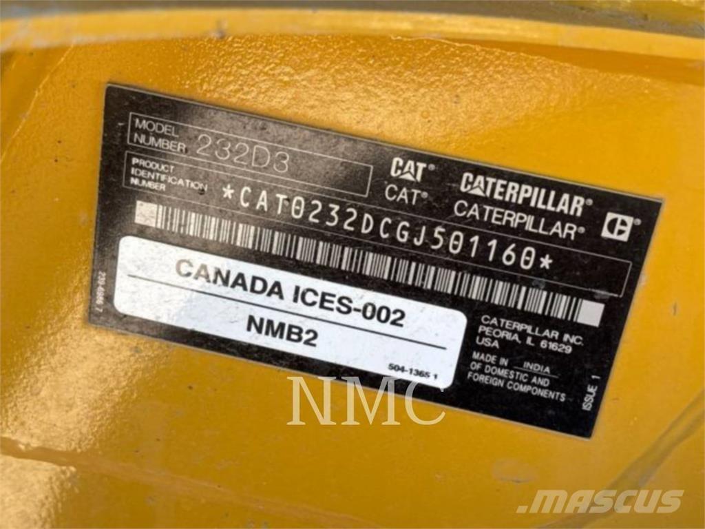 CAT 232D3 Skid steer mini nakladalci