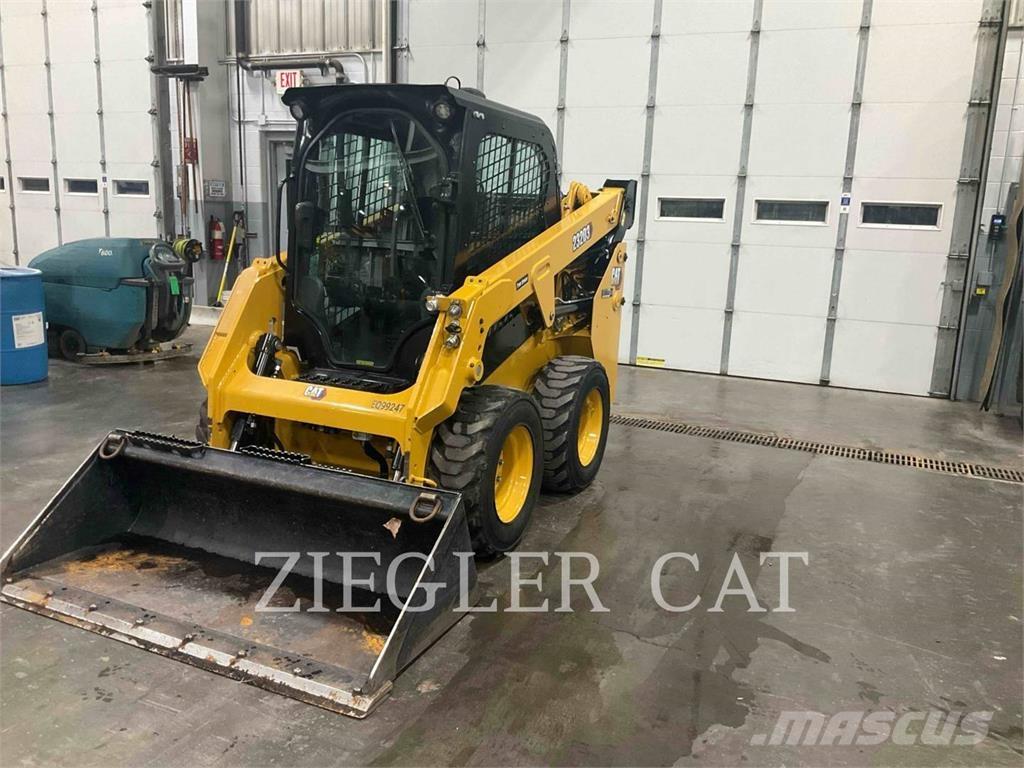 CAT 232D3 Skid steer mini nakladalci