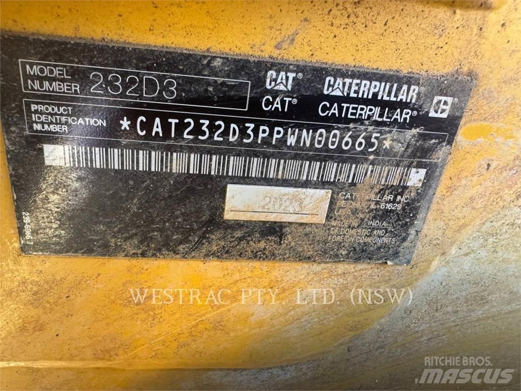 CAT 232D3LRC Skid steer mini nakladalci