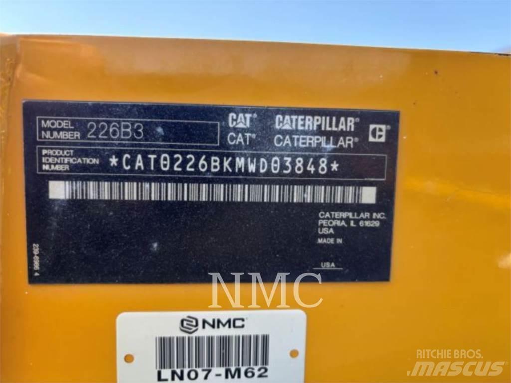 CAT 236B3 Skid steer mini nakladalci