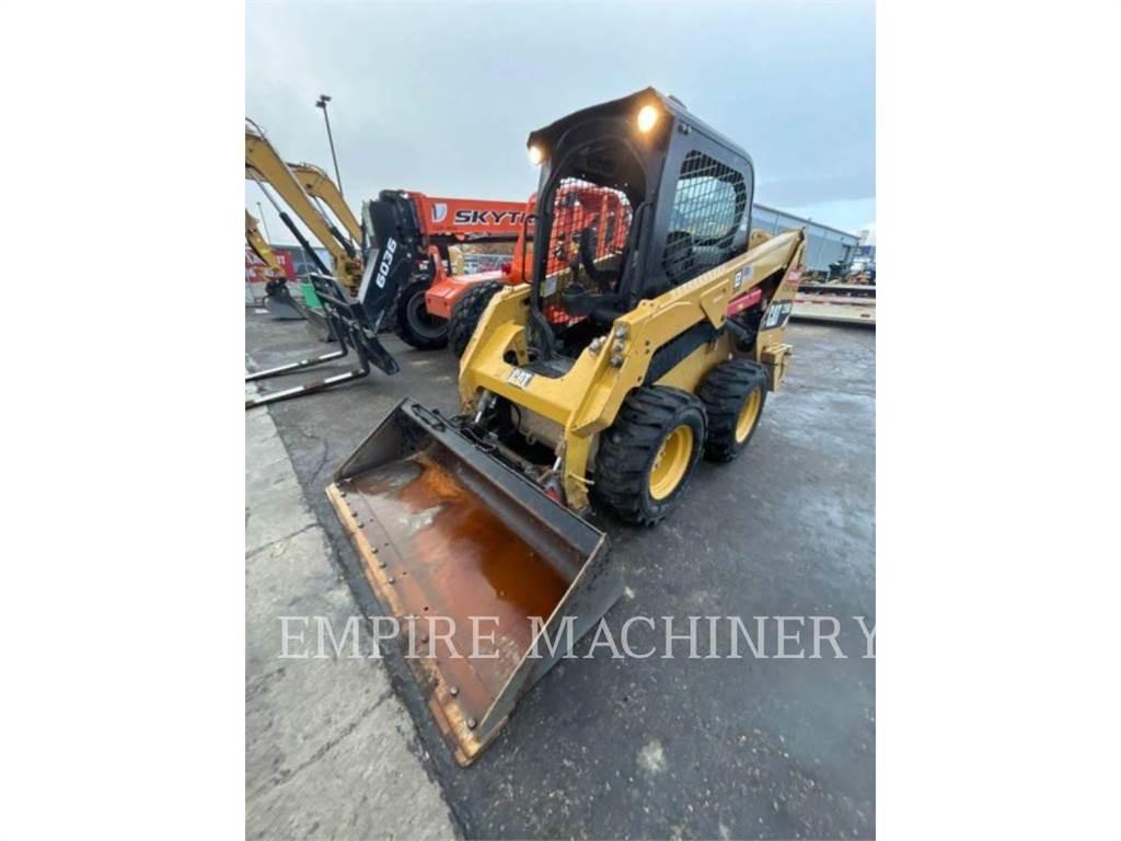 CAT 236D Skid steer mini nakladalci