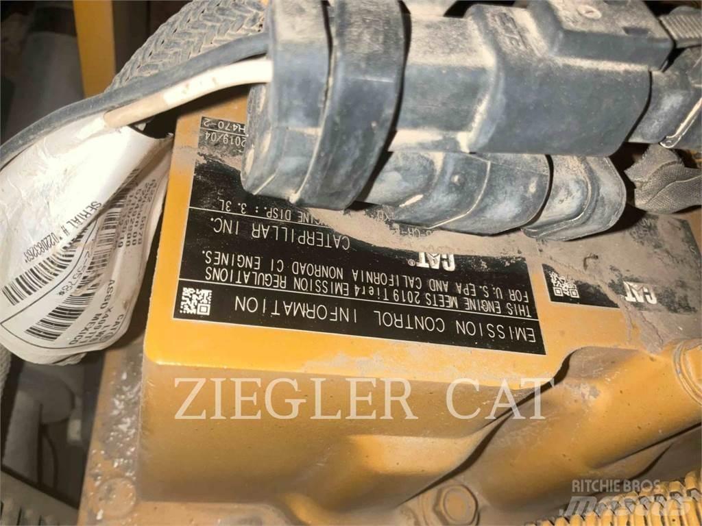 CAT 236D Skid steer mini nakladalci