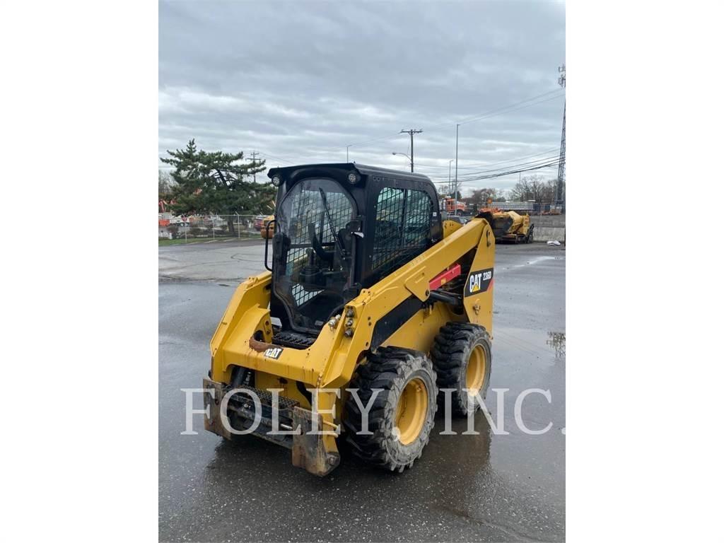 CAT 236D Skid steer mini nakladalci
