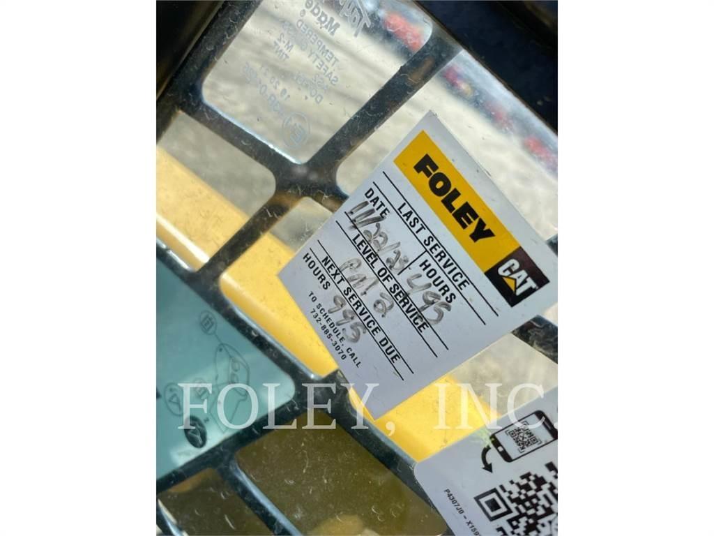 CAT 236D Skid steer mini nakladalci