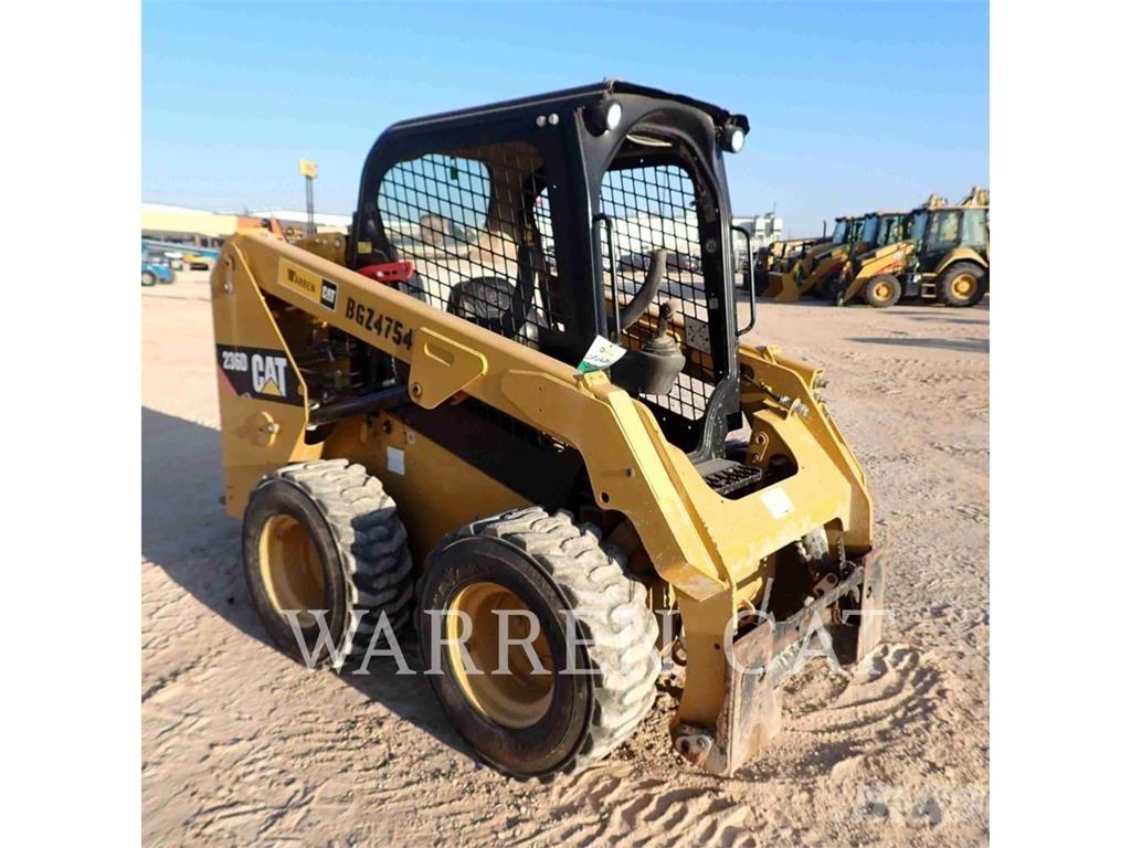CAT 236D Skid steer mini nakladalci