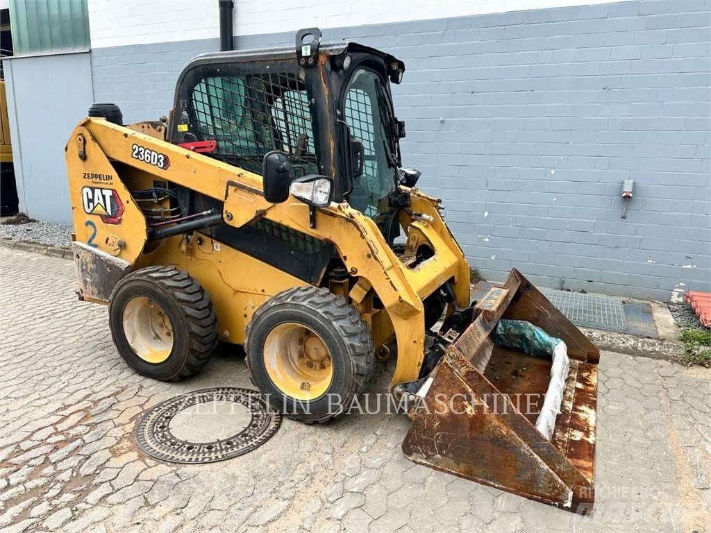 CAT 236D Skid steer mini nakladalci
