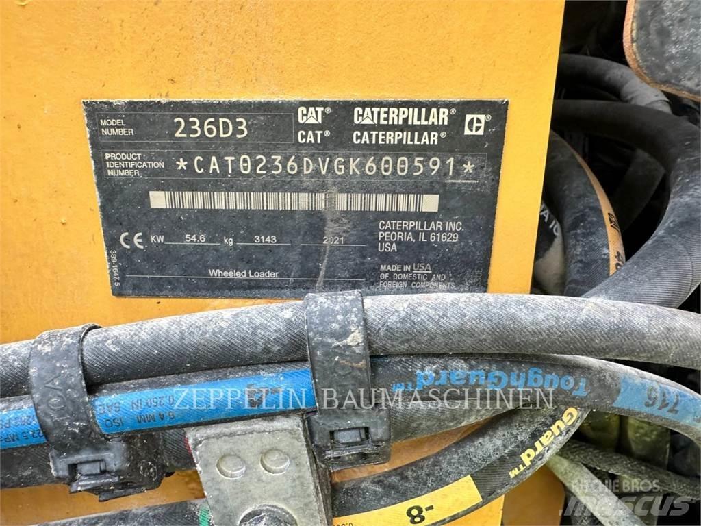 CAT 236D Skid steer mini nakladalci
