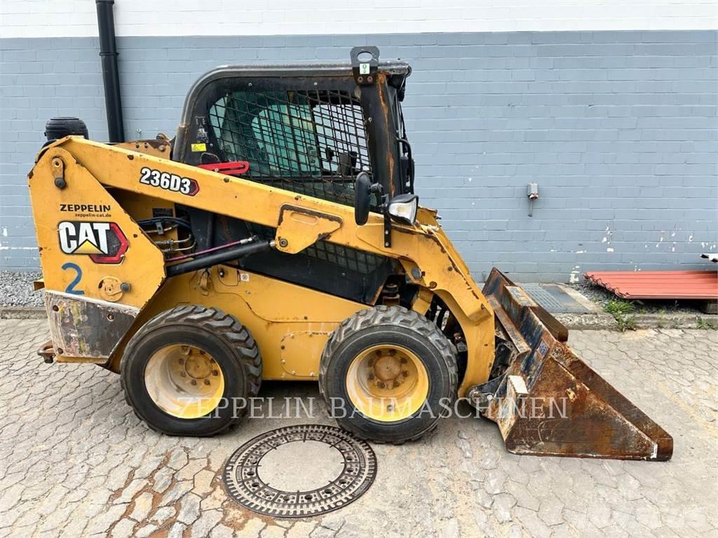 CAT 236D Skid steer mini nakladalci