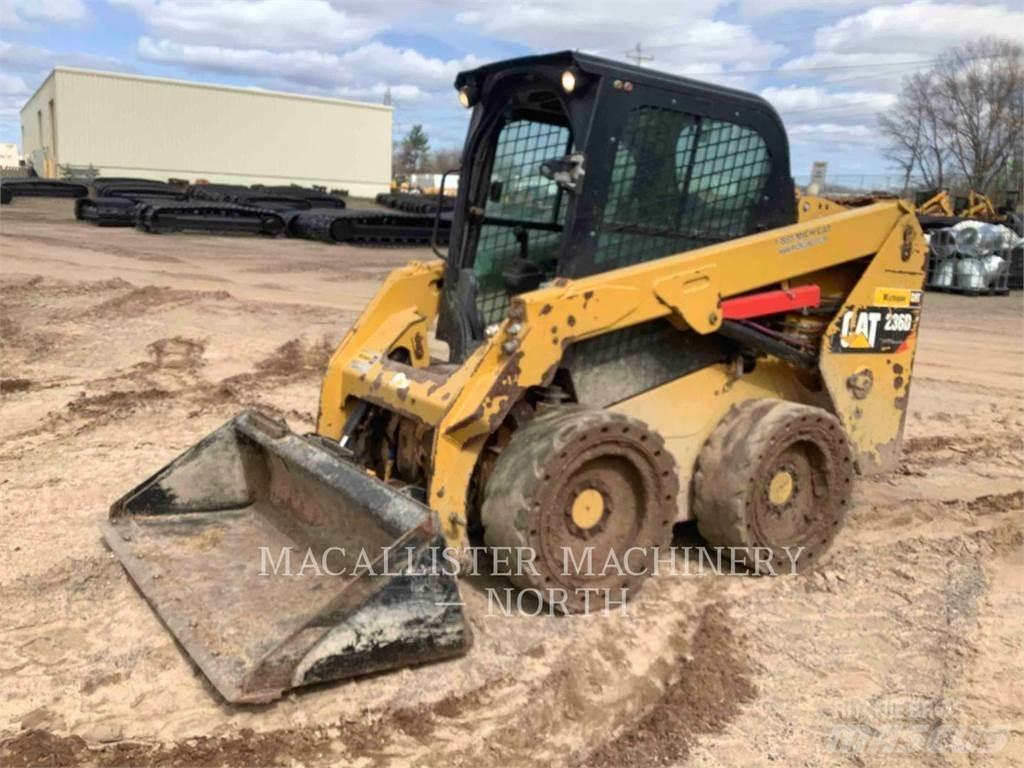 CAT 236D CQ Skid steer mini nakladalci