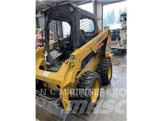 CAT 236D H2CN Skid steer mini nakladalci