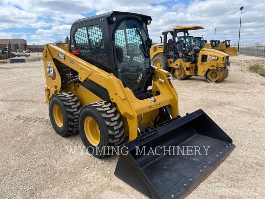 CAT 236D3 Skid steer mini nakladalci
