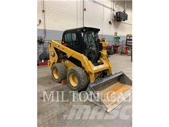 CAT 236D3 Skid steer mini nakladalci