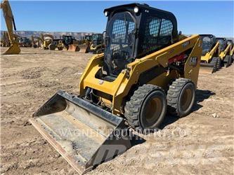 CAT 236D3 Skid steer mini nakladalci