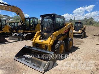 CAT 236D3 Skid steer mini nakladalci