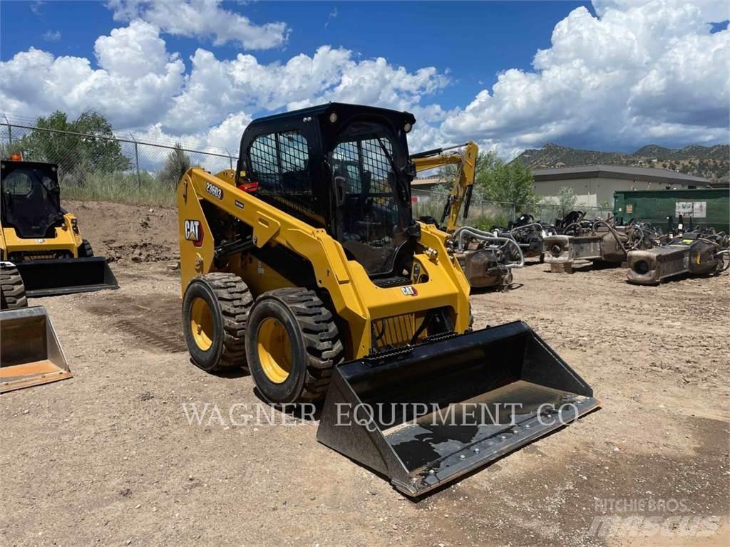 CAT 236D3 Skid steer mini nakladalci