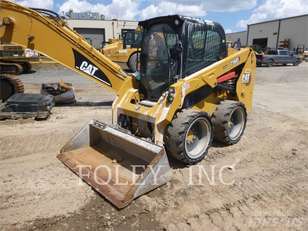 CAT 236D3 Skid steer mini nakladalci