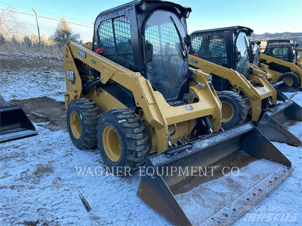 CAT 236D3 Skid steer mini nakladalci