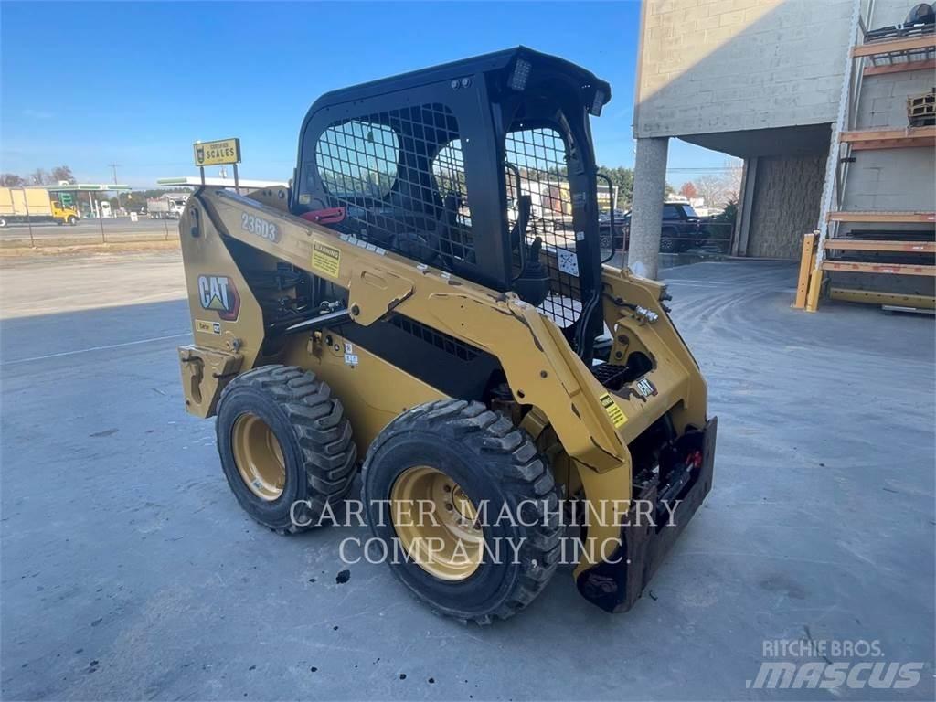 CAT 236D3 Skid steer mini nakladalci