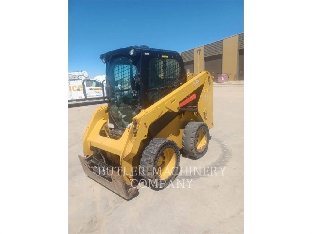 CAT 236D3 Skid steer mini nakladalci