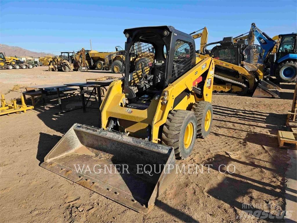 CAT 236D3 Skid steer mini nakladalci