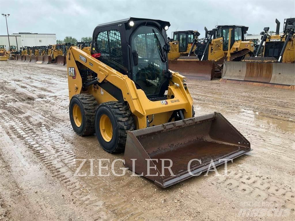 CAT 236D3 Skid steer mini nakladalci