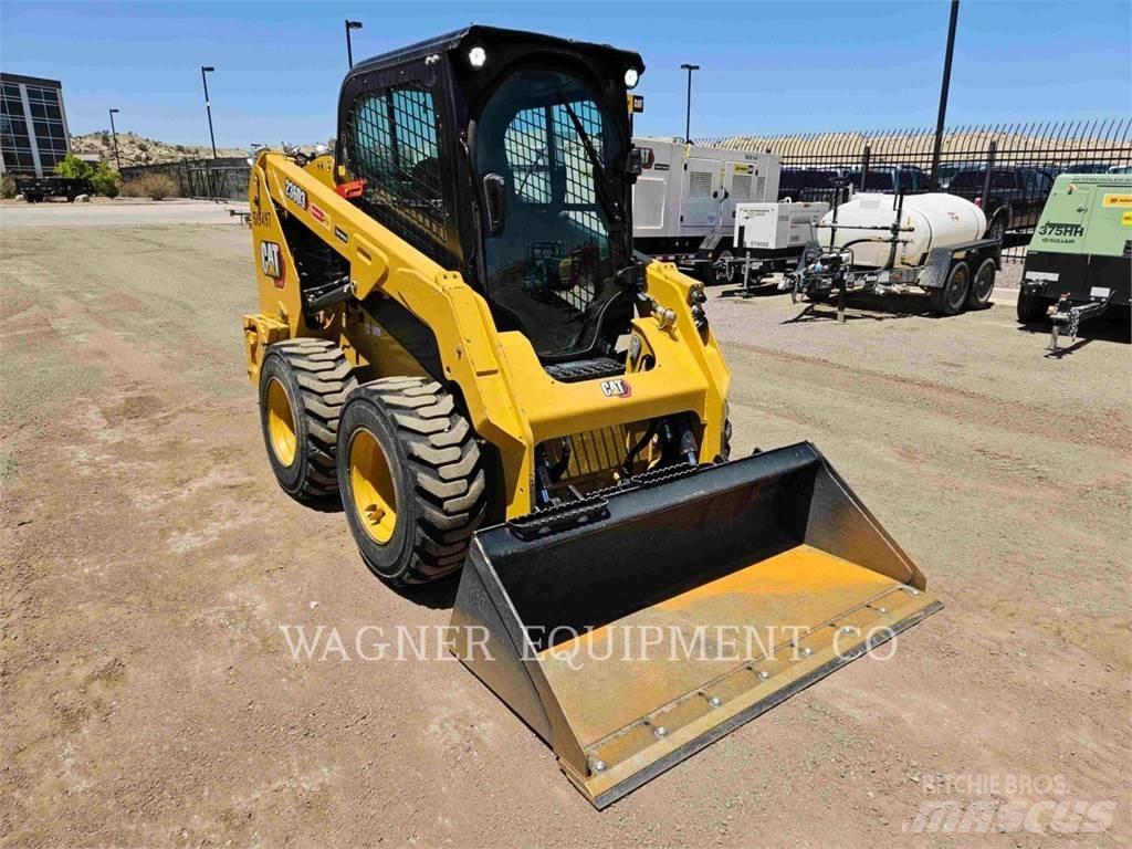 CAT 236D3 Skid steer mini nakladalci
