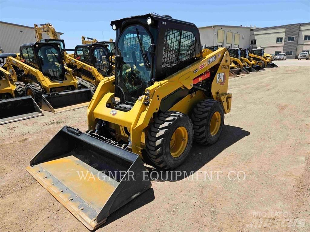 CAT 236D3 Skid steer mini nakladalci