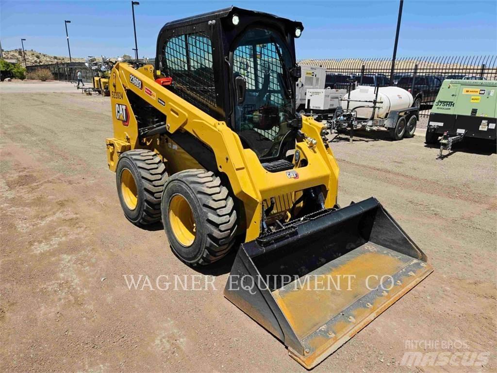 CAT 236D3 Skid steer mini nakladalci