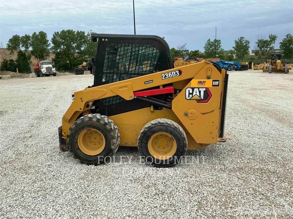 CAT 236D3 Skid steer mini nakladalci