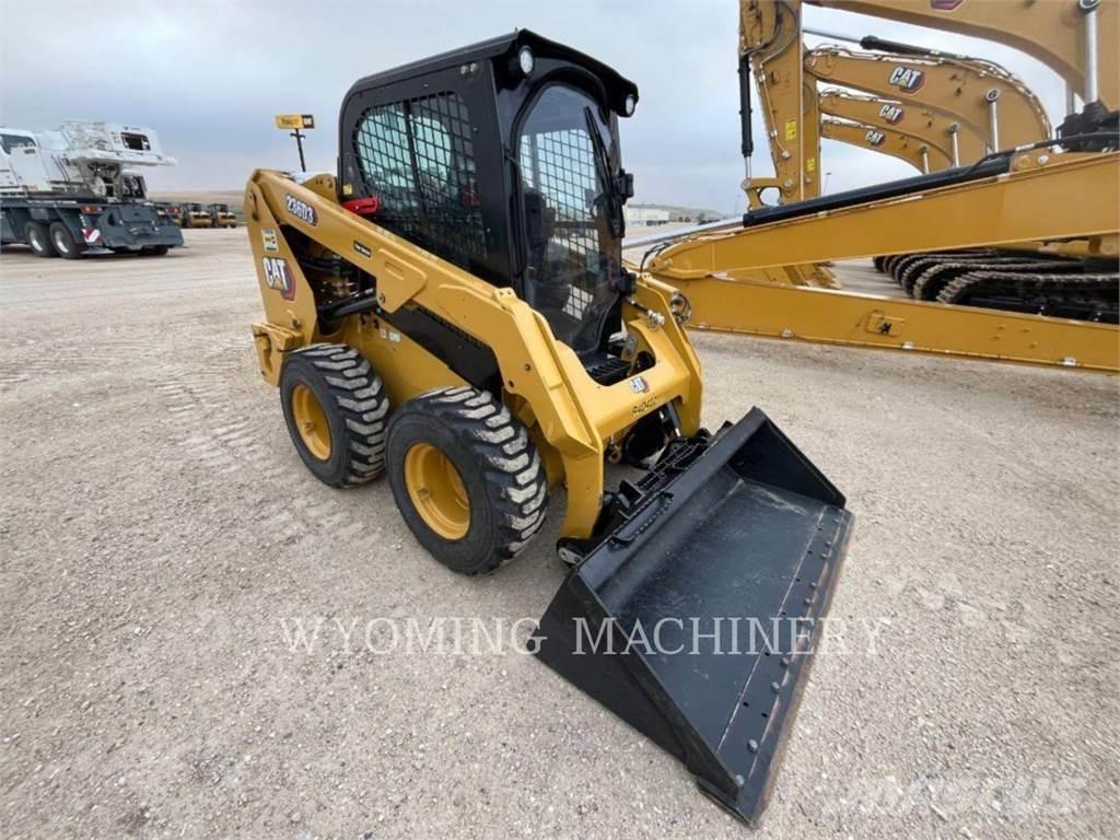CAT 236D3 Skid steer mini nakladalci
