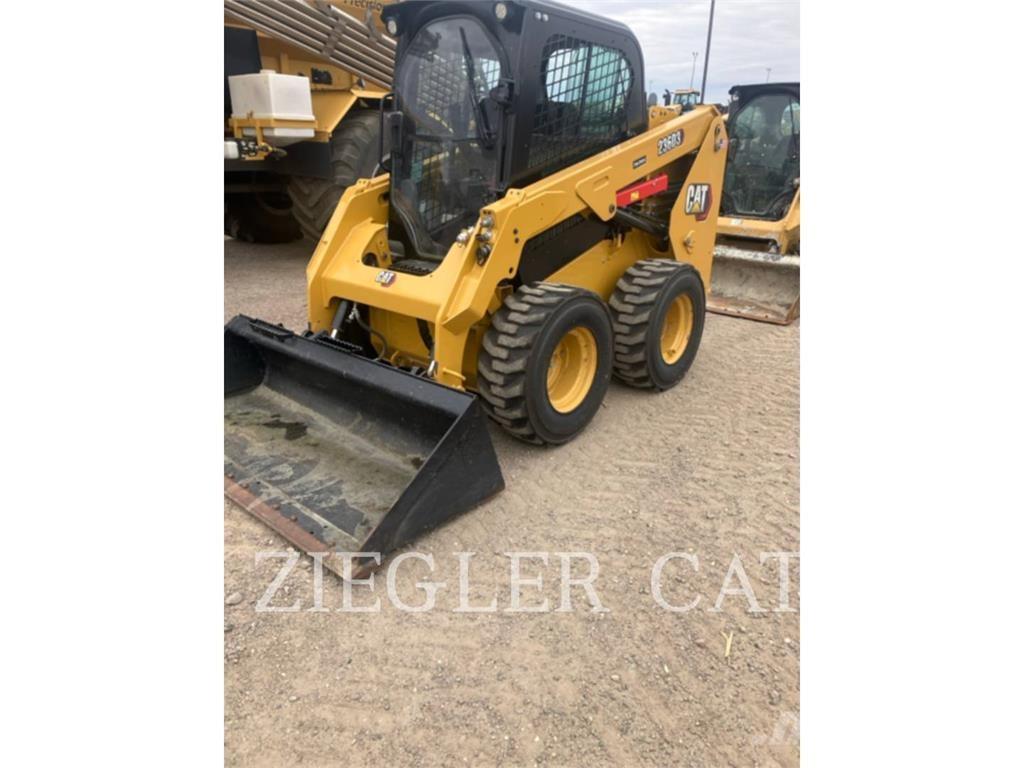 CAT 236D3 Skid steer mini nakladalci