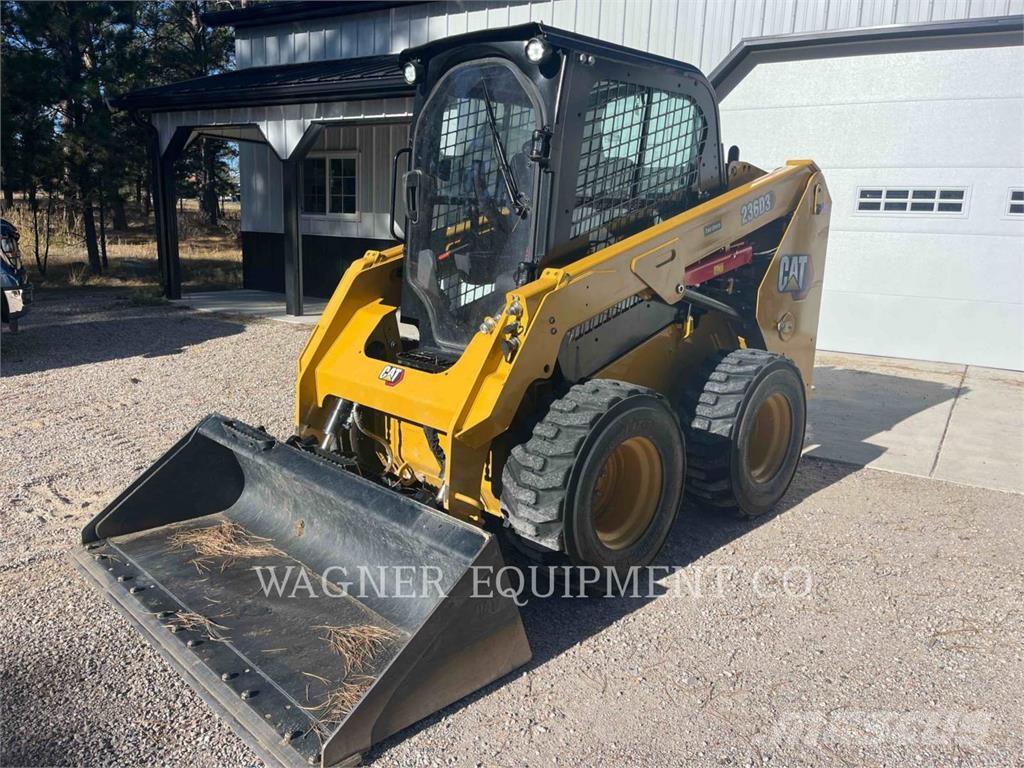 CAT 236D3 Skid steer mini nakladalci