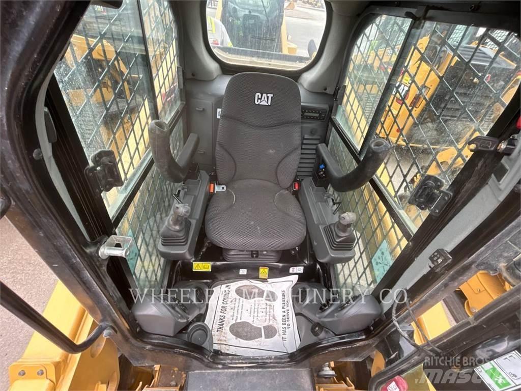CAT 236D3 C3H2 Skid steer mini nakladalci