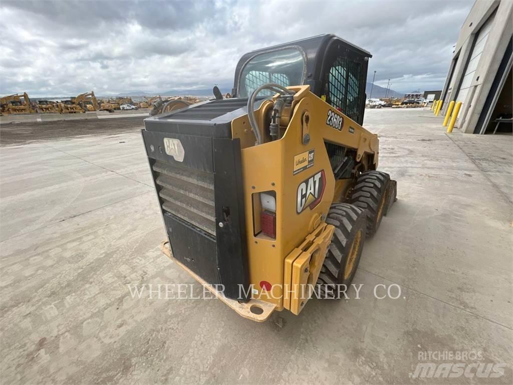 CAT 236D3 C3H2 Skid steer mini nakladalci